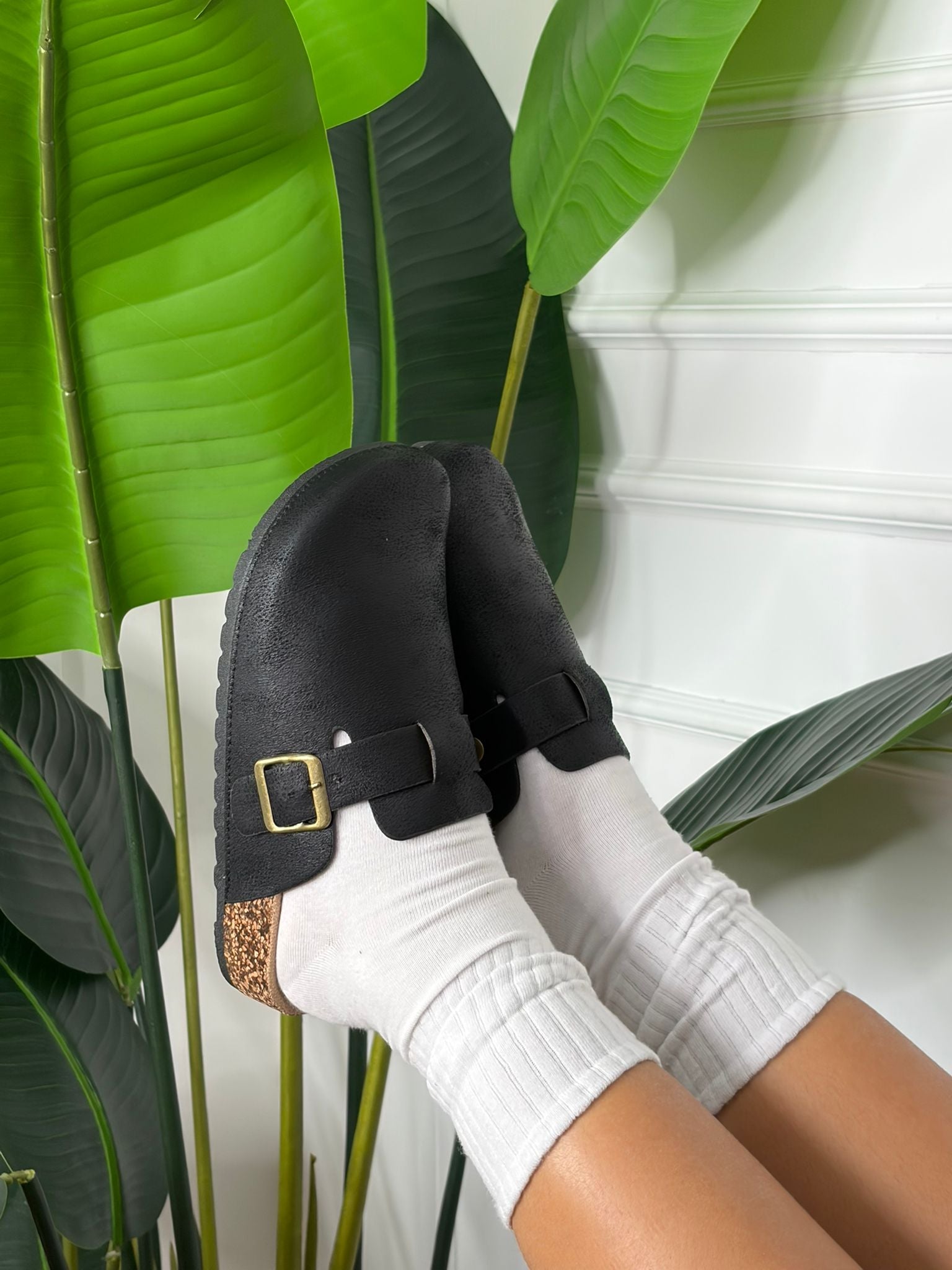 Slipper nora