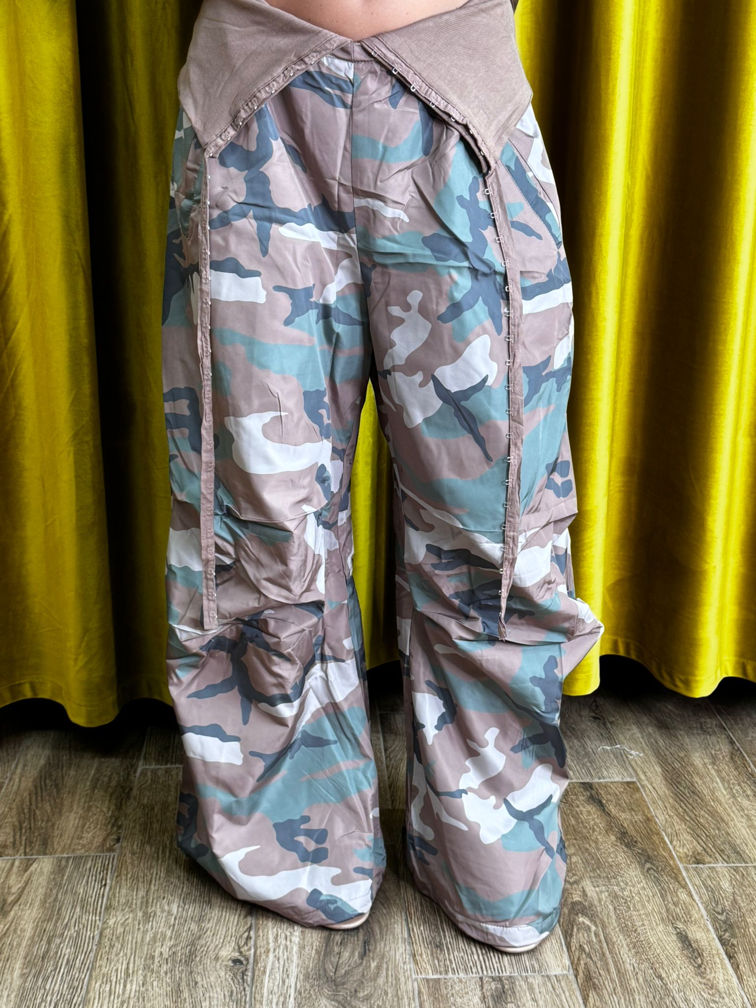Pantalone mimetic