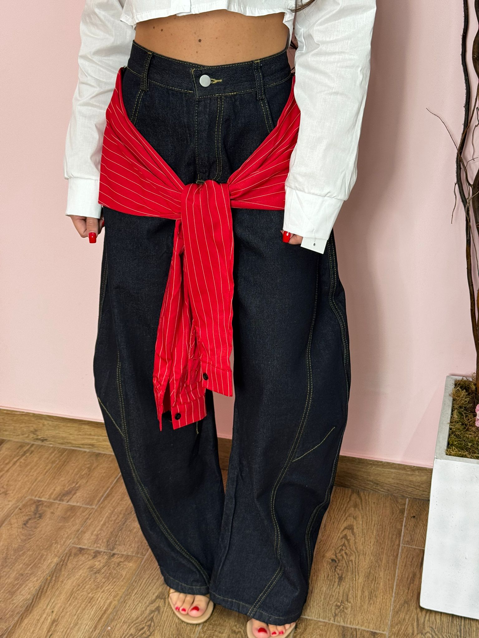 Jeans red