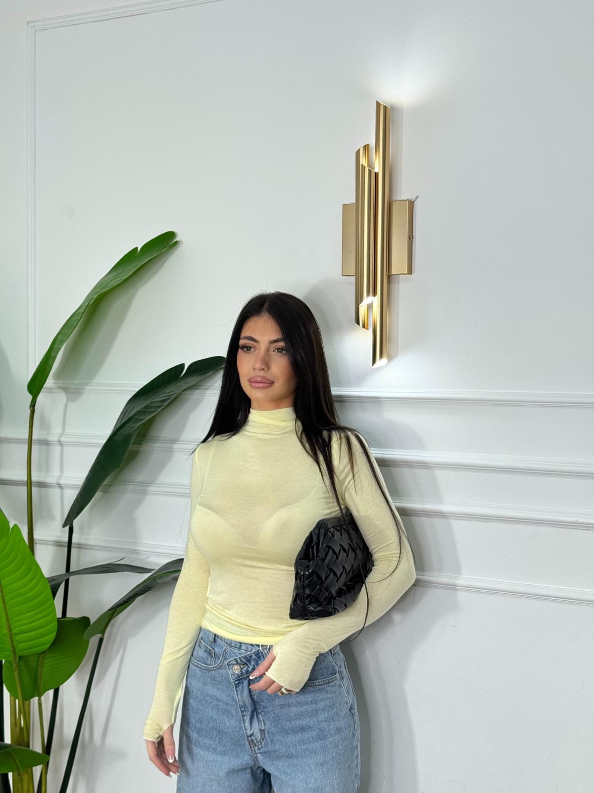 Maglia semitrasparente