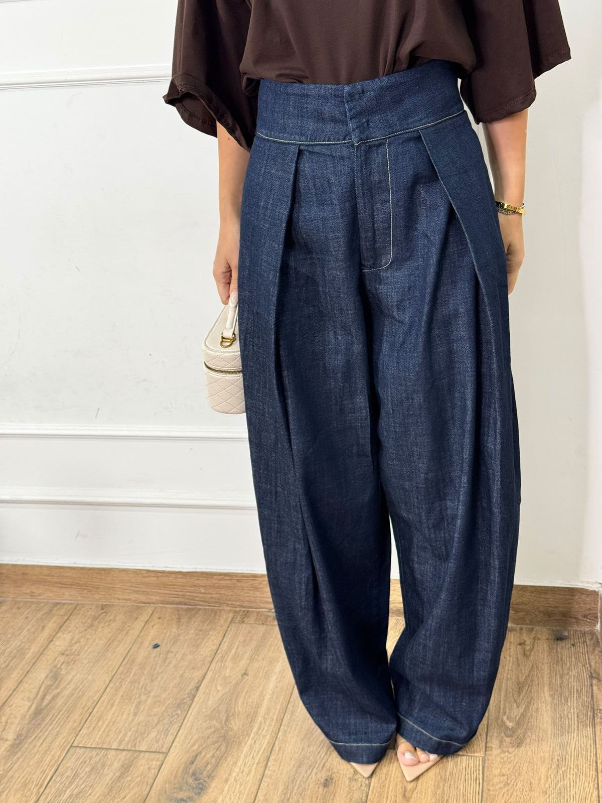 Jeans Gravity