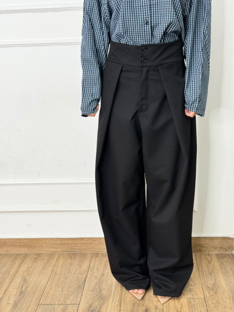 Pantalone waisted