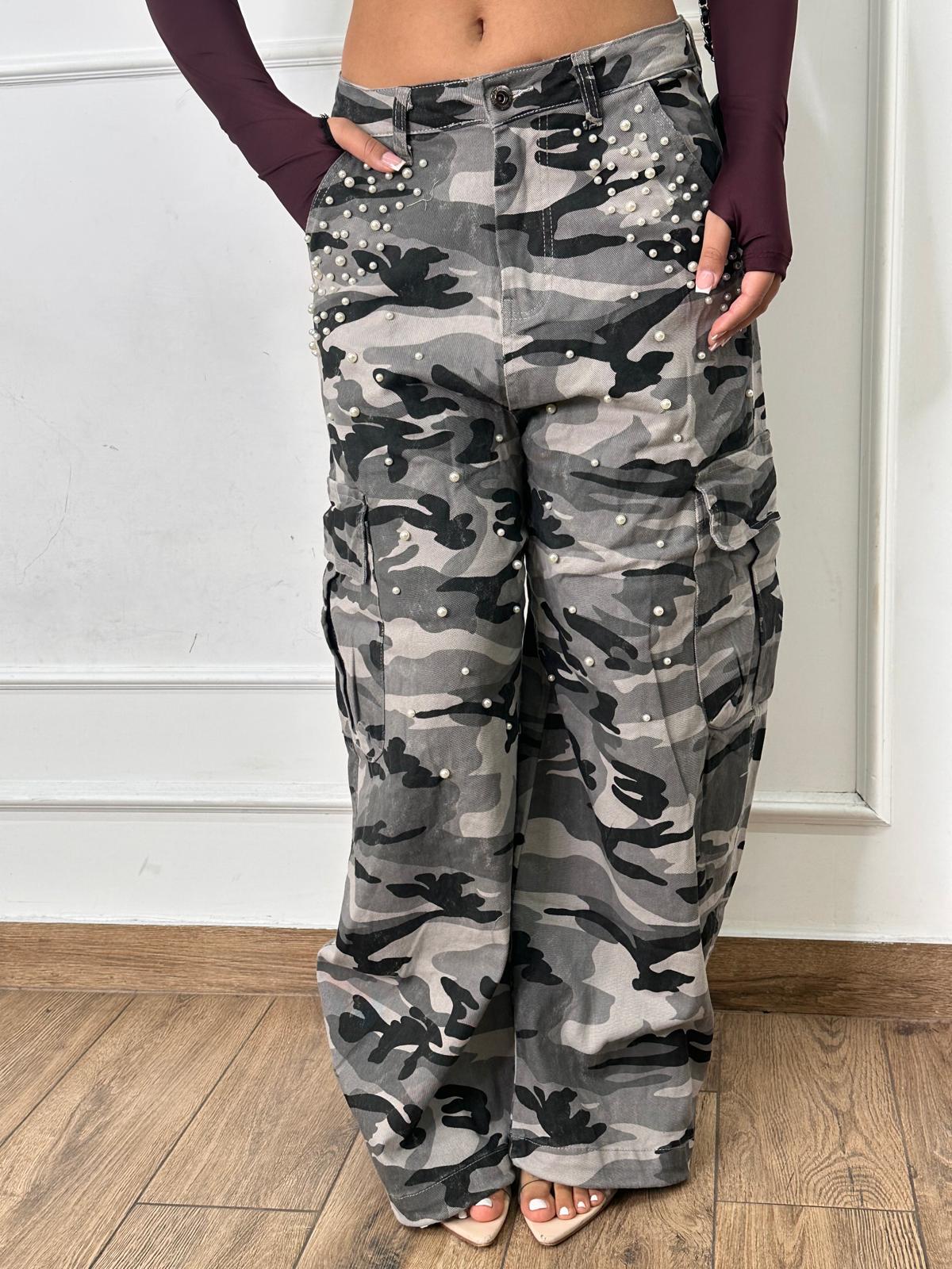 Cargo Hilary