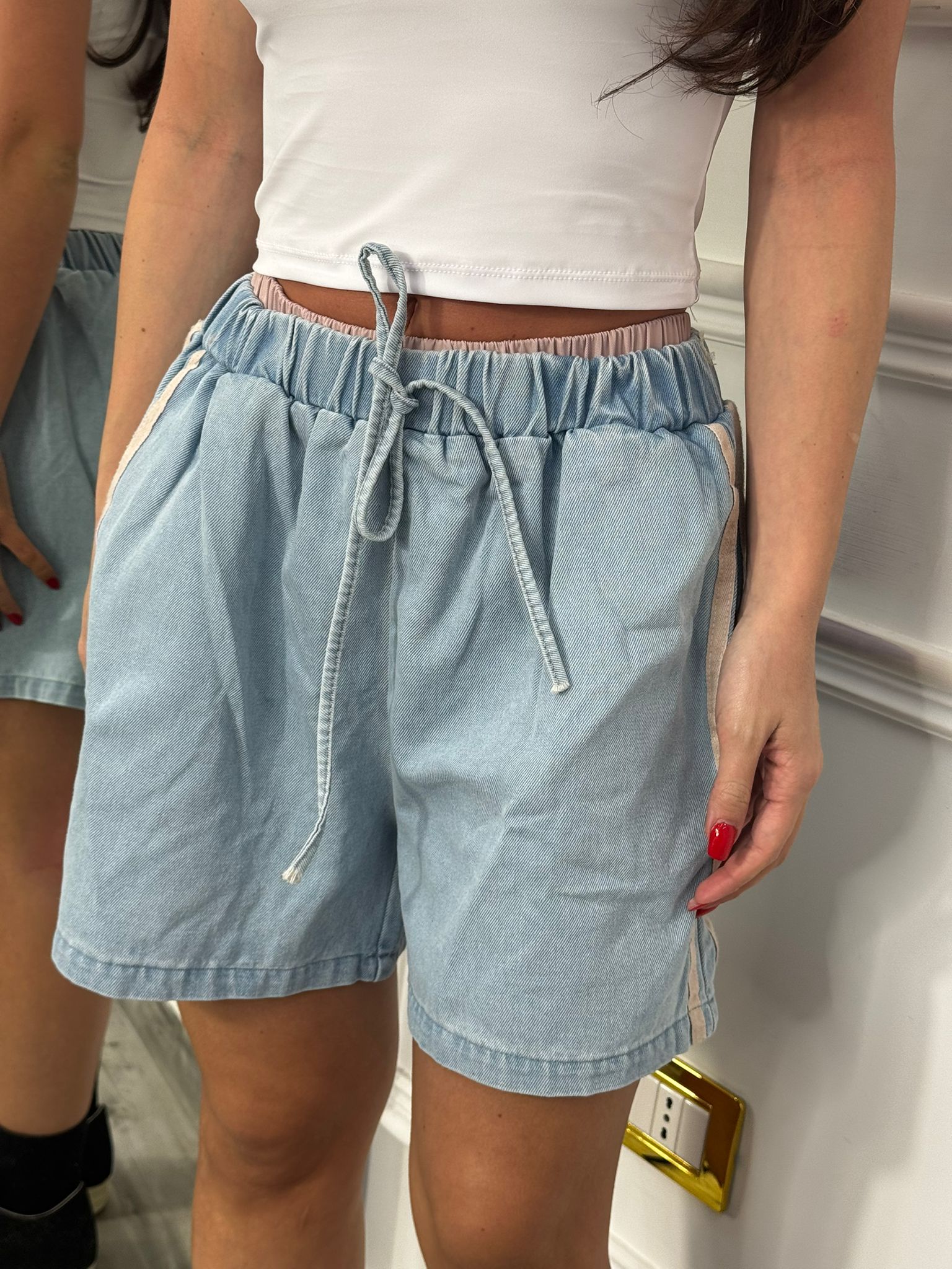 Shorts stripes