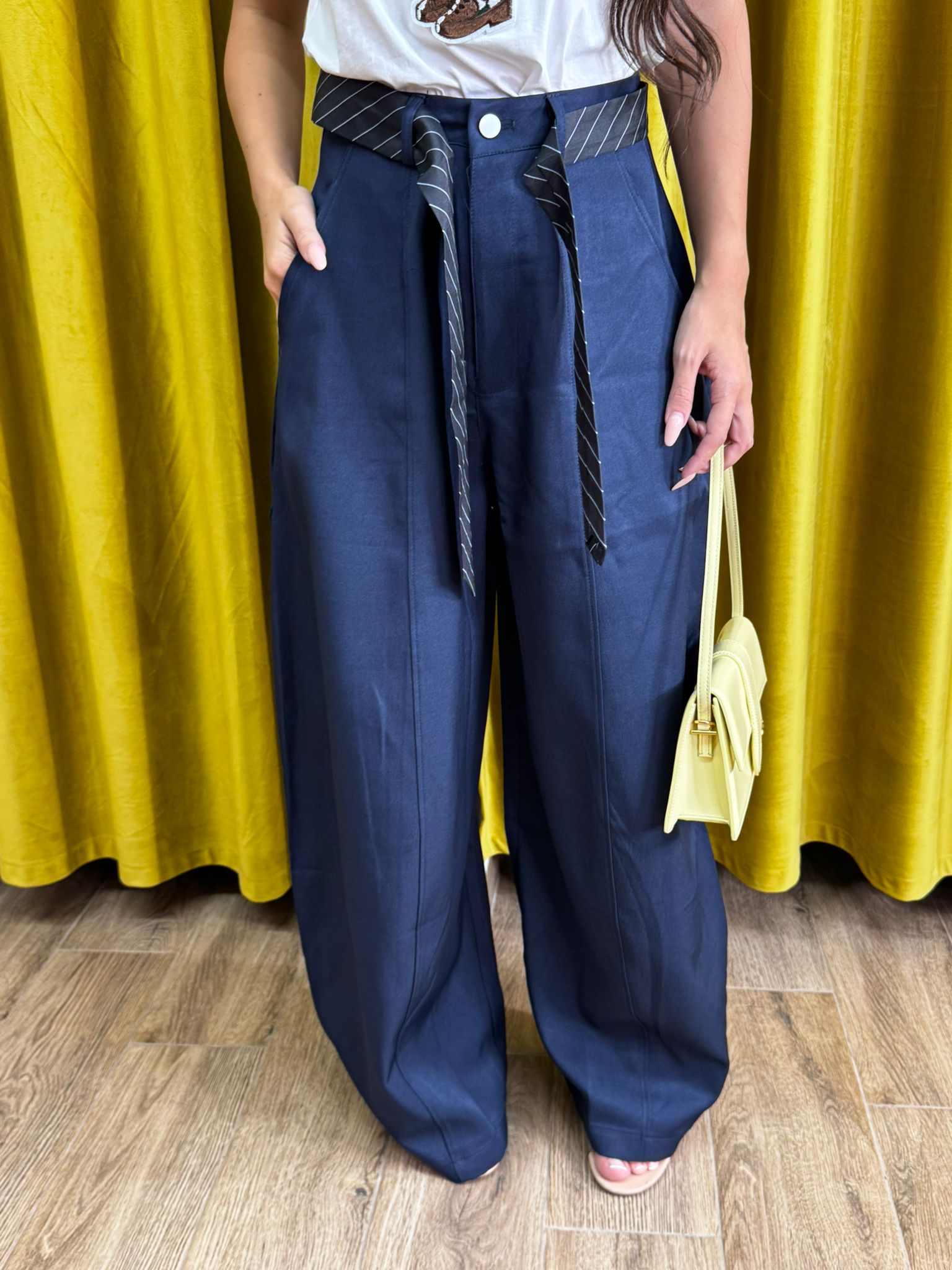 Pantalone viky