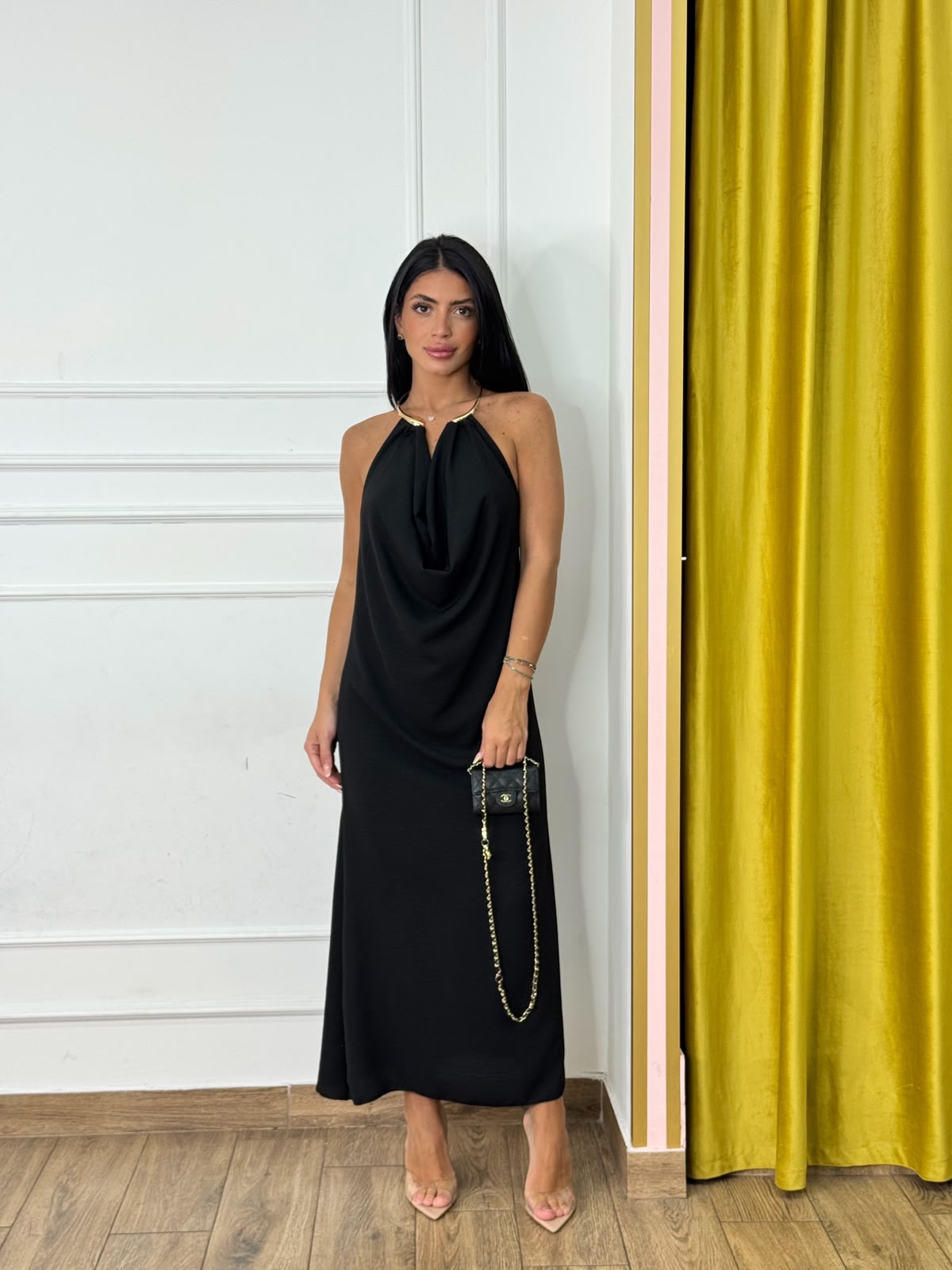 Dress Particular