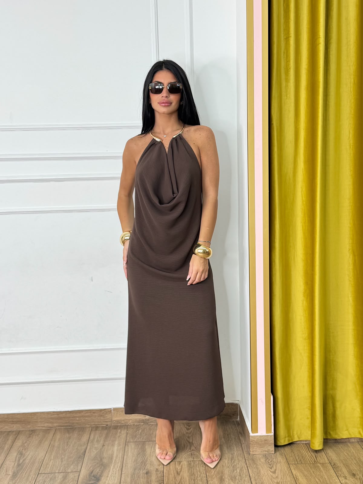 Dress Particular