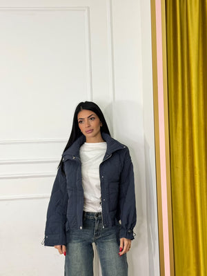 Bomber Isabella